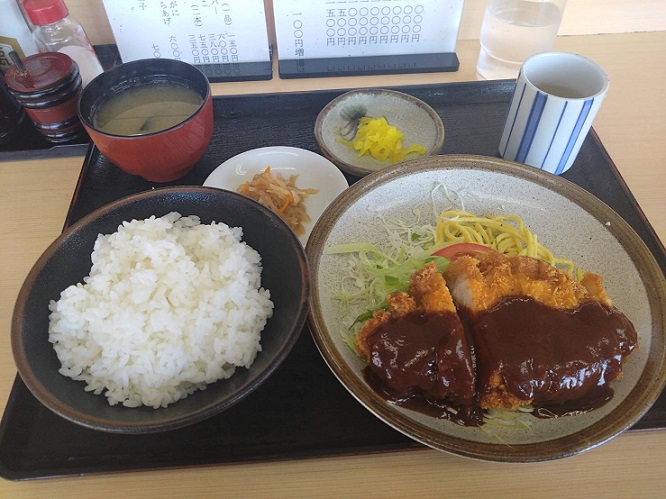 草津グルメ 滋賀グルメ がっつり ガッツリ 滋賀食堂 滋賀銘点 とんかつ トンカツ 滋賀観光 琵琶湖博物館